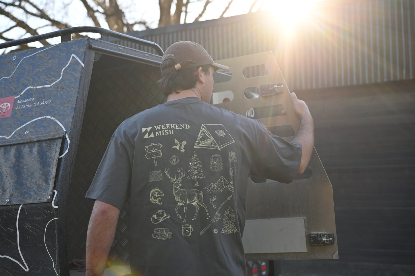 CAMPING TEE